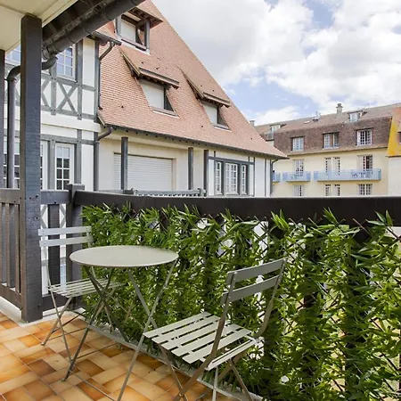 Appartement Castel Saint Clair Deux Pièces à Deauville Extérieur photo