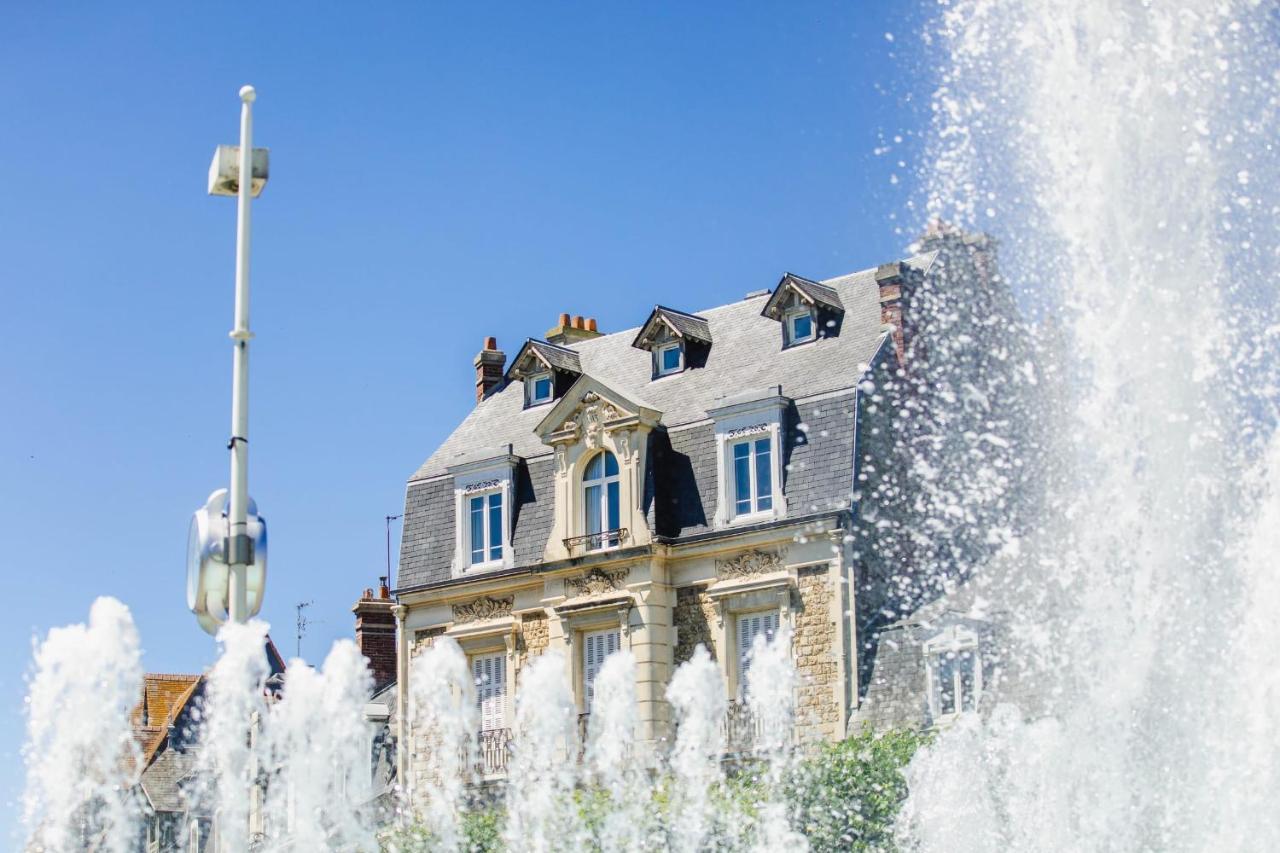 Castel Saint Clair - Trois Pieces - Centre Apartment